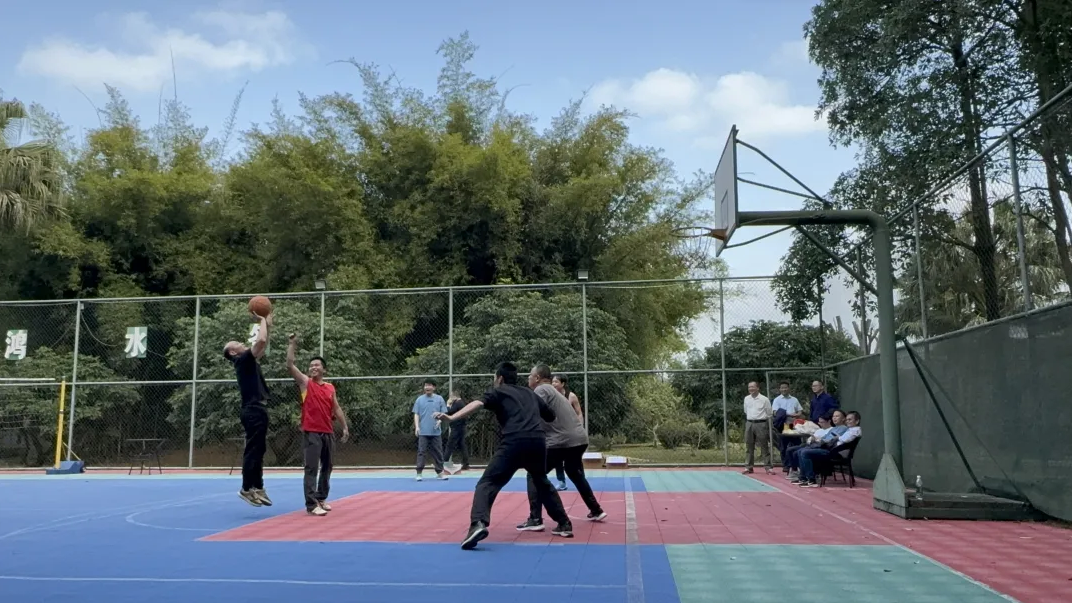 华鸿水务集团举办“携手健步启新篇奋发有为正当时”公司团建活动 华鸿水务集团举办“携手健步启新篇奋发有为正当时”公司团建活动